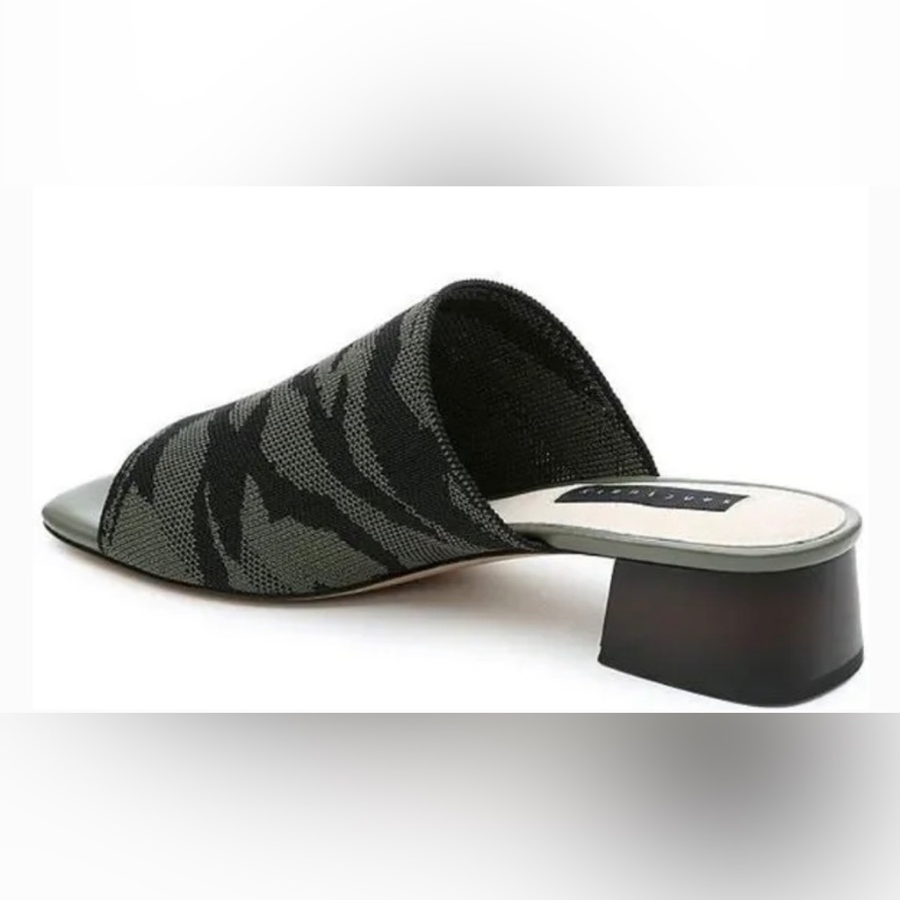 Sanctuary Camo Slides, Sandal, Mule New in Box